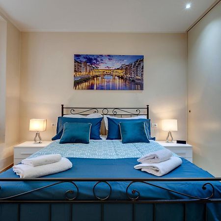 Golden House Apartment Флоренция Екстериор снимка